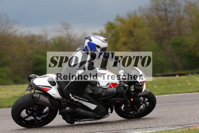 Archiv-2022/13 25.04.2022 Plüss Moto Sport ADR/Freies Fahren/3